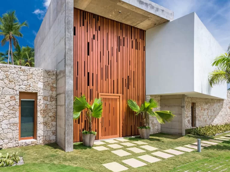 Lulu Villa House by Dante Luna